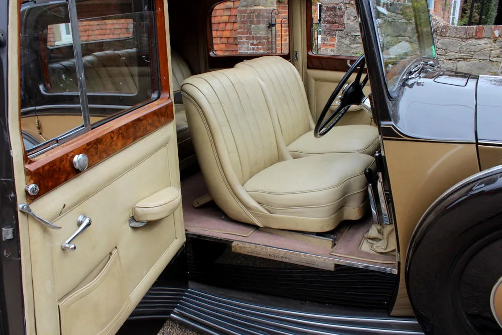 Rolls royce  2530 sports saloon blkbrg3gild pb nvxyd 