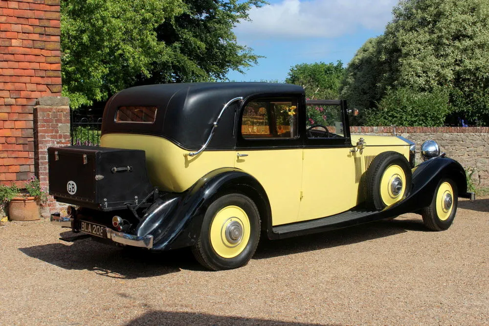 Rolls royce phantom ii  clxxxziiwqvjrvr5ayibb