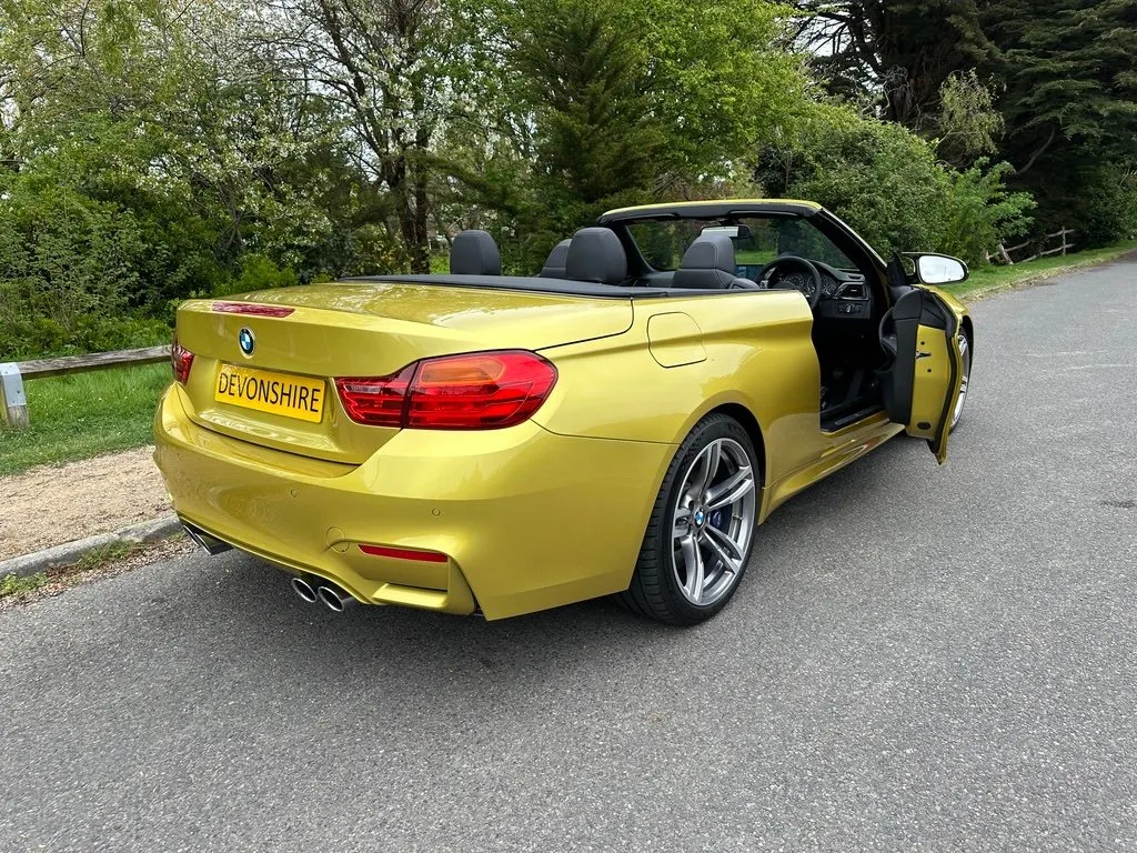 Bmw m4 dobydyeh hr9v8f09xqlf