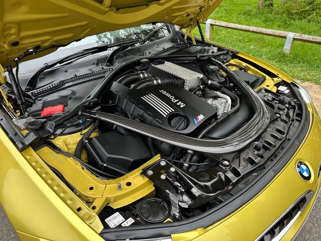 Bmw m4 ewt1irl2utotlgc2mqlex