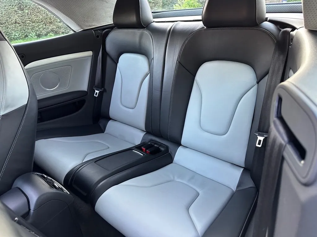 Audi s5 gbkon7osnkgzgji7bjqt 
