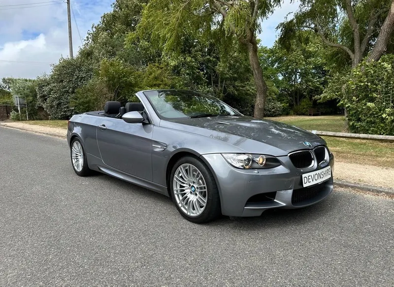 Bmw m3  2fnvlwyevtosvfgggz qr