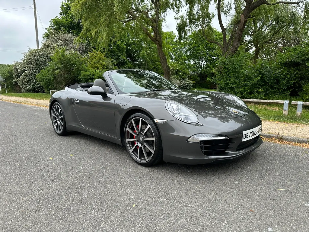 Porsche  911 d p1nj9kk3ubgfmplrnwd