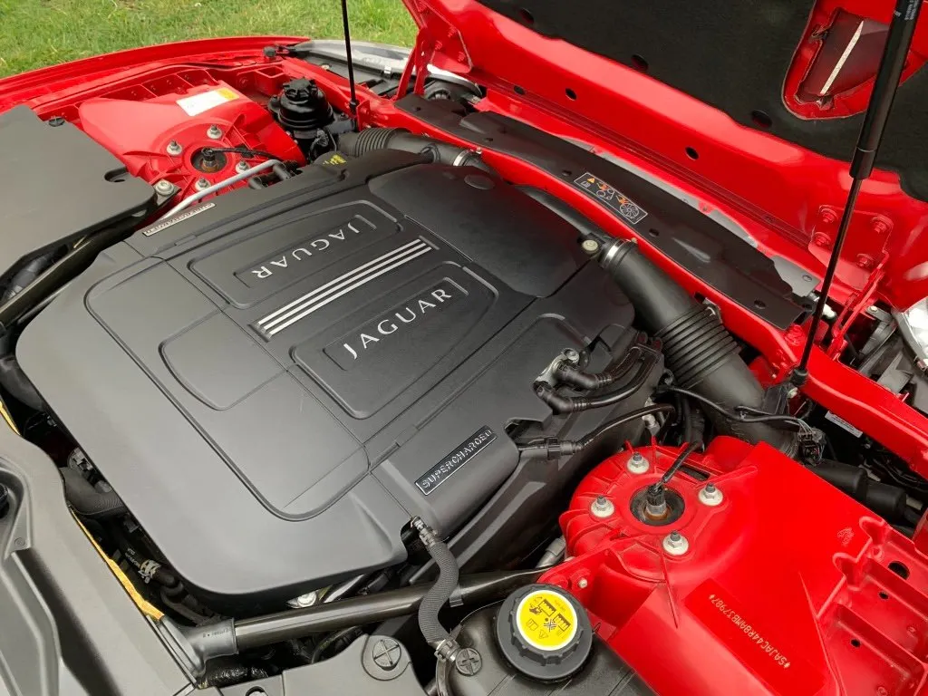 Jaguar xkr 5.0 v8 v6fwtzgvqgnaovpxhpjvc