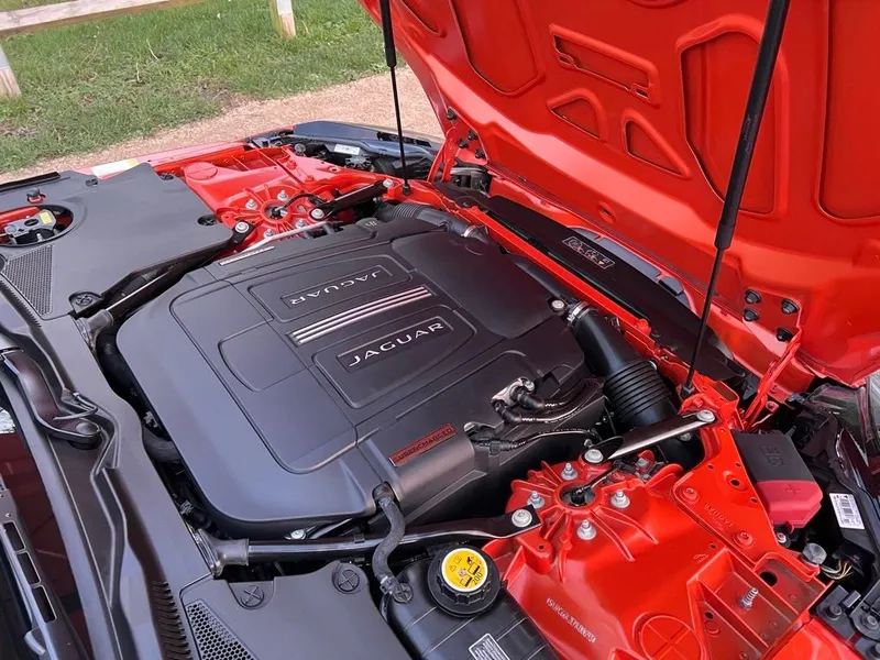 Jaguar f type v8 wgkn7cerhbnkre2hqyef9