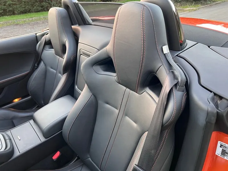 Jaguar f type v8 mz0 hc8xznv9ecyeiq2u 