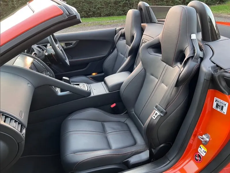 Jaguar f type v8 qyigk3qyqz0qojrzm0evp