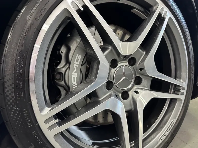 Mercedes benz e class  5srrjls6fnpxkvaaa8ali