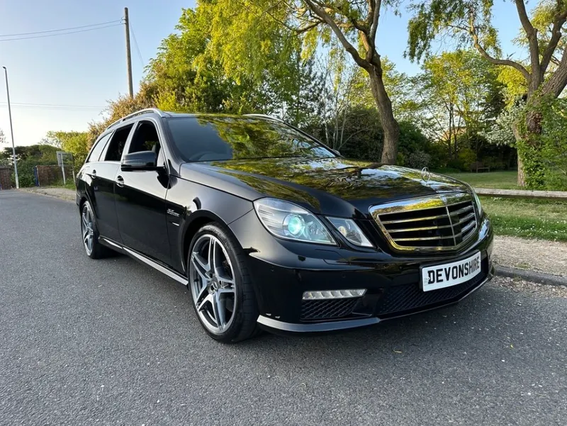 Mercedes benz e class  txoksgqrt31ohsffsfzqm