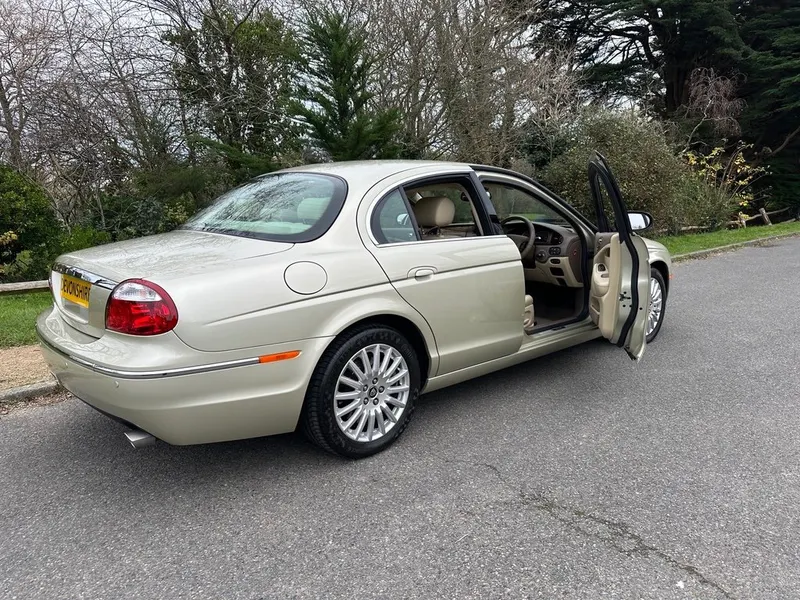 Jaguar s type n3vcww1wyeswrexnzieqv