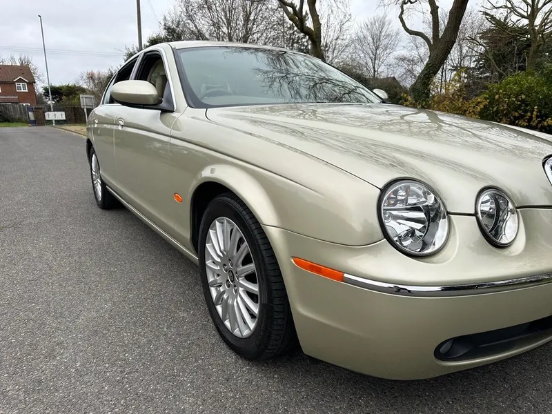 Jaguar s type yyzv3kdes771cj7kfredc