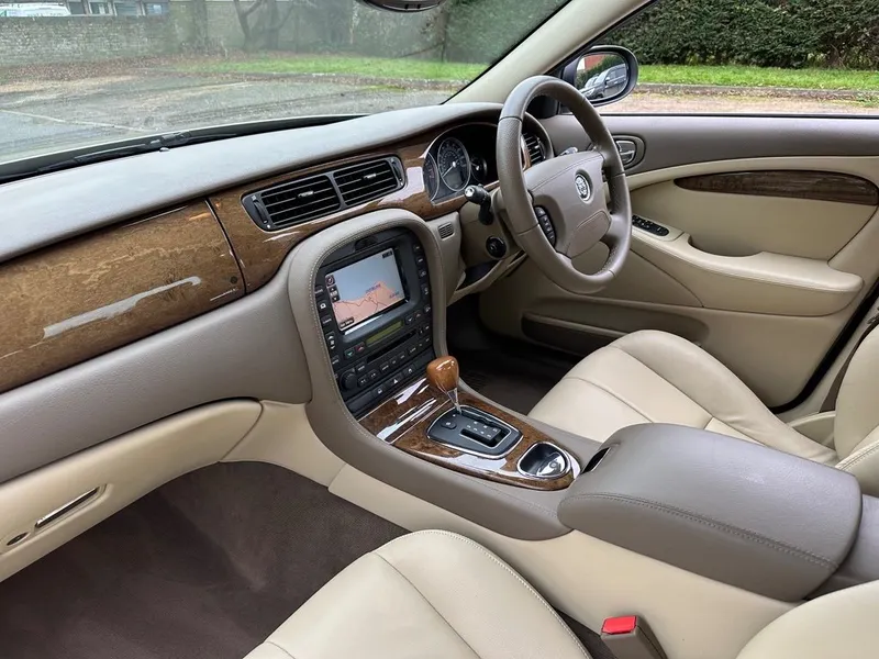 Jaguar s type jeudzp78uf4ndrwgseahh