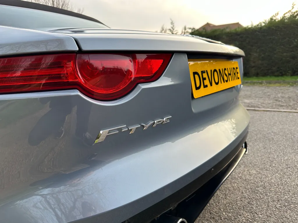Jaguar f type 5.0 4rv7w2pjxnwfyi m8z9cc