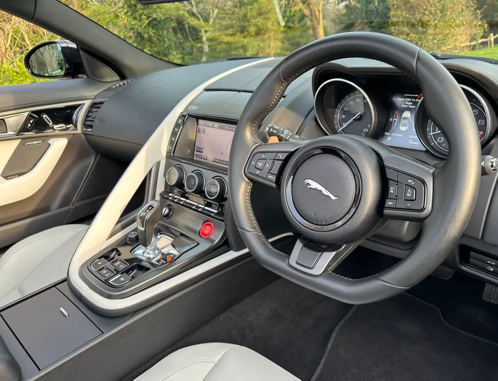 Jaguar f type 5.0 fum5zccalfti3pe8i4wmc