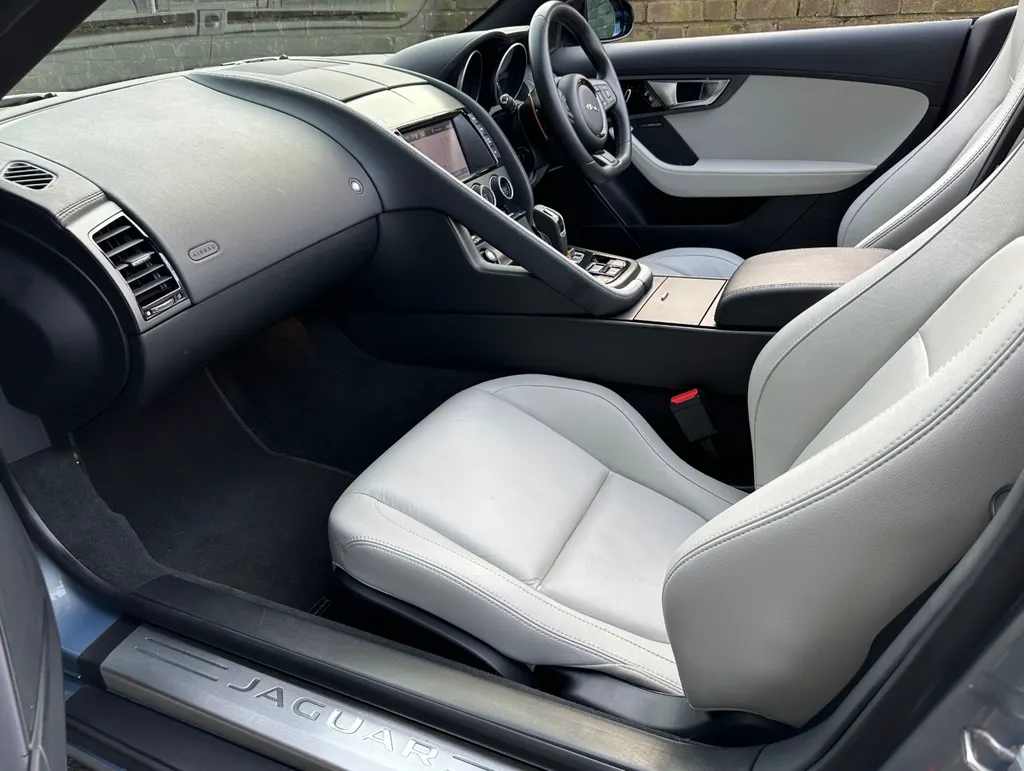 Jaguar f type 5.0 atzgsvawj7pxblzgjckyo