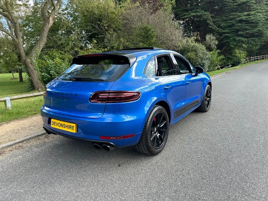Porsche macan d3qs43mxfrde ec8njwau