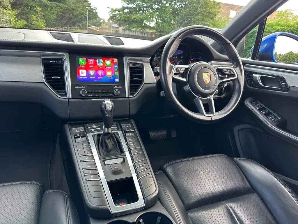 Porsche macan k rbwtwsiyjk3xozyo9mq