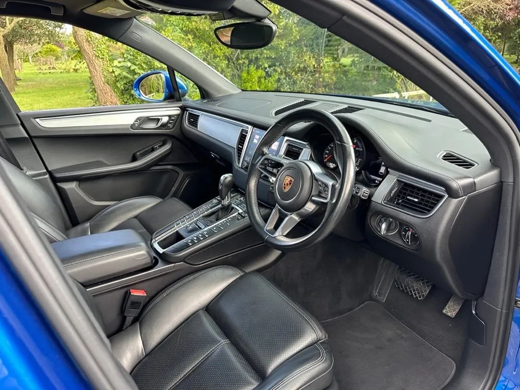 Porsche macan q8hd4gci14m19xqdrrklo