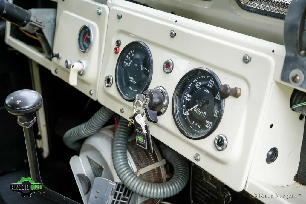 Land rover 88 lyn2kstjhnajjlyjbowpt