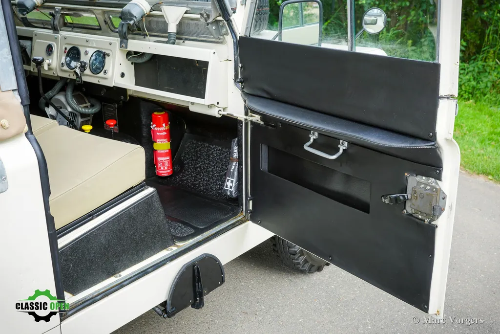 Land rover 88 we3j38pla85hbviraj nq