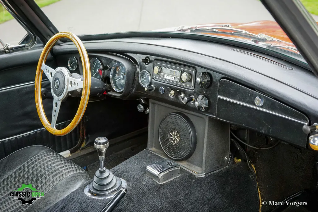 Mg mgb gt v8 5amvg9kfat9fnviwwsrqa