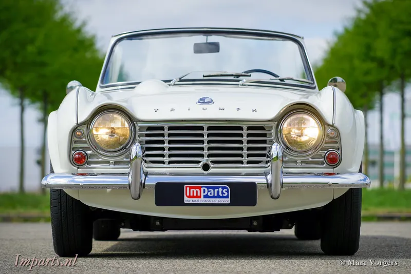 Triumph tr4 cyuzcbpjjc 1go0uwutp1