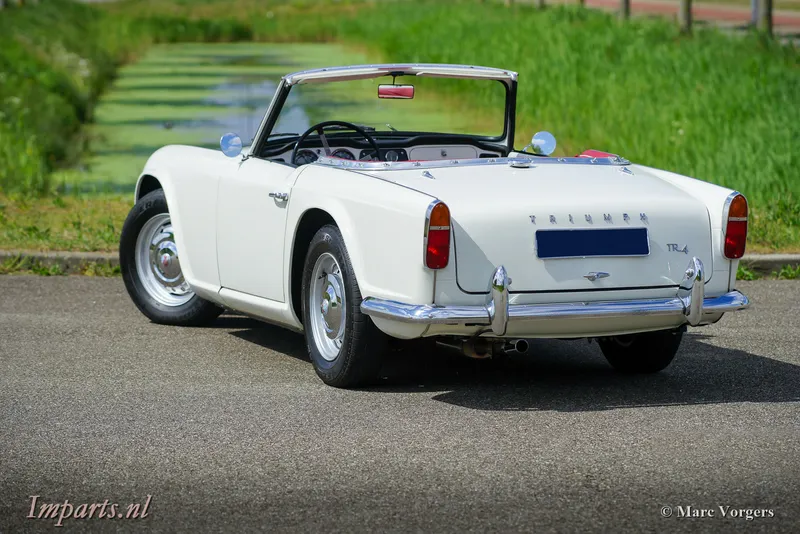Triumph tr4 la3qi1jprb3q7i kjfkf0