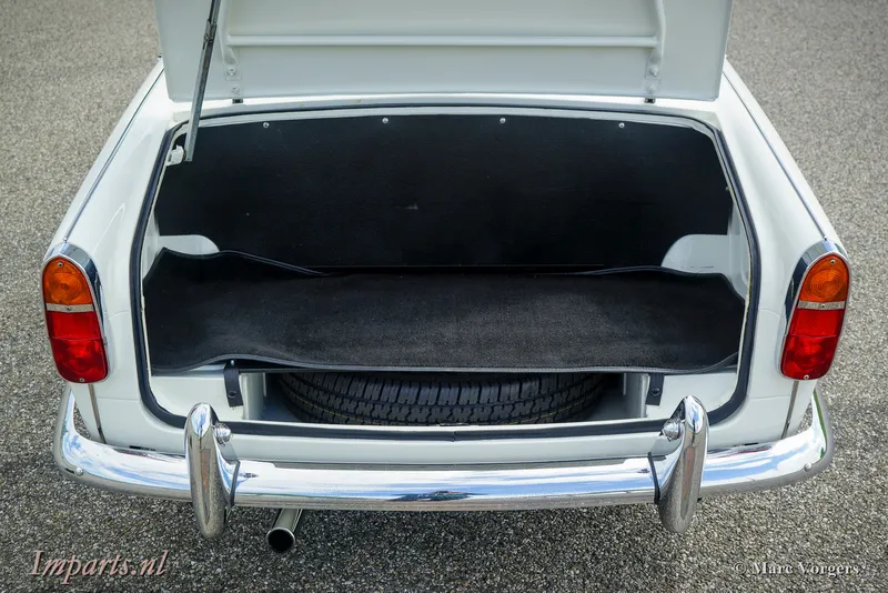 Triumph tr4 pji2zjibwpdlxksc6hqek