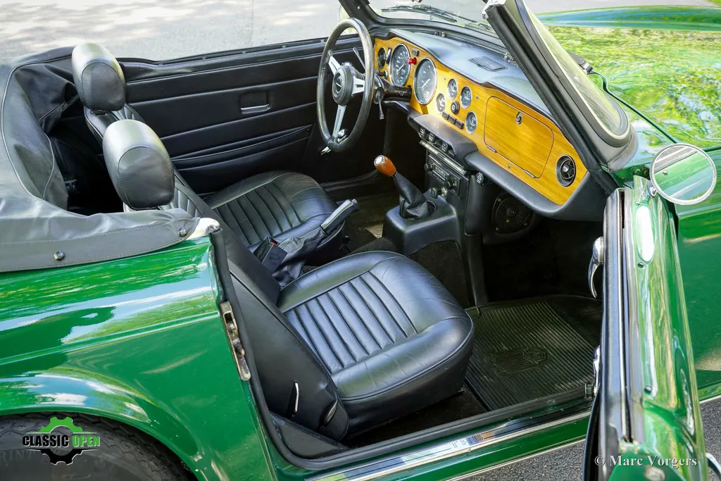 Triumph tr6 84cff8qxditztsdkxgifq