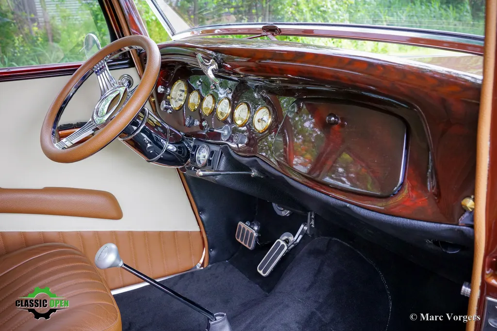 Ford tudor v8 rrxf9zxjn45rol5c7eltv