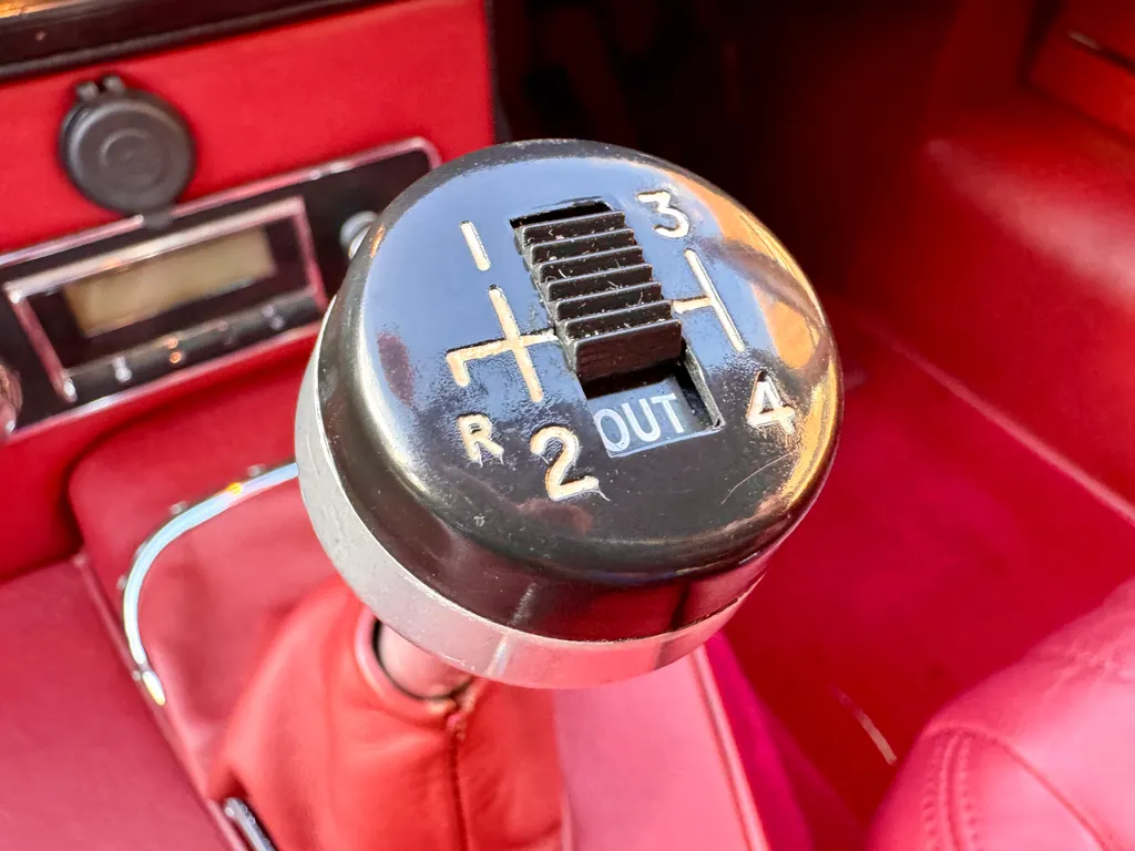 Jaguar e type 22 coupe 8rxrczklelqq7sazpbzpa