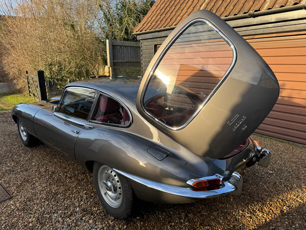 Jaguar e type 22 coupe c0xyljuelftndkvzh8qvg