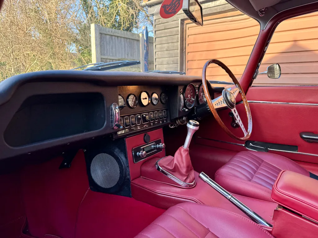 Jaguar e type 22 coupe qz3rtcpzlqyca51yebnqa