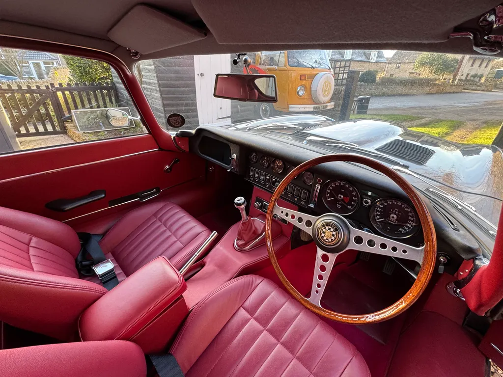 Jaguar e type 22 coupe oesg4k6rpvzsosophoa6a
