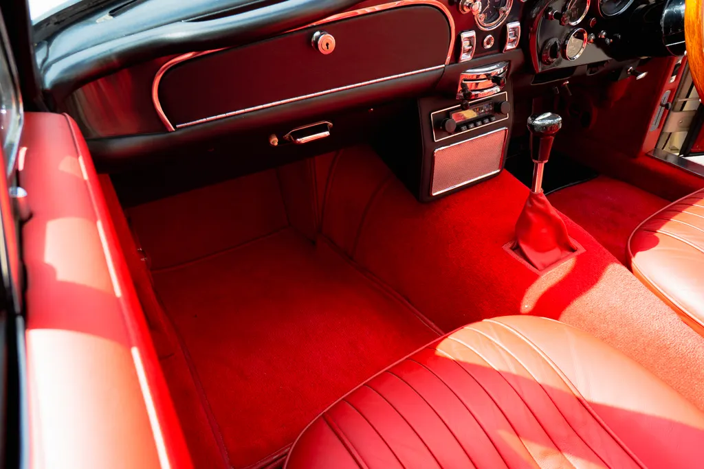 Aston martin db6 afsffevregxreosae77bq