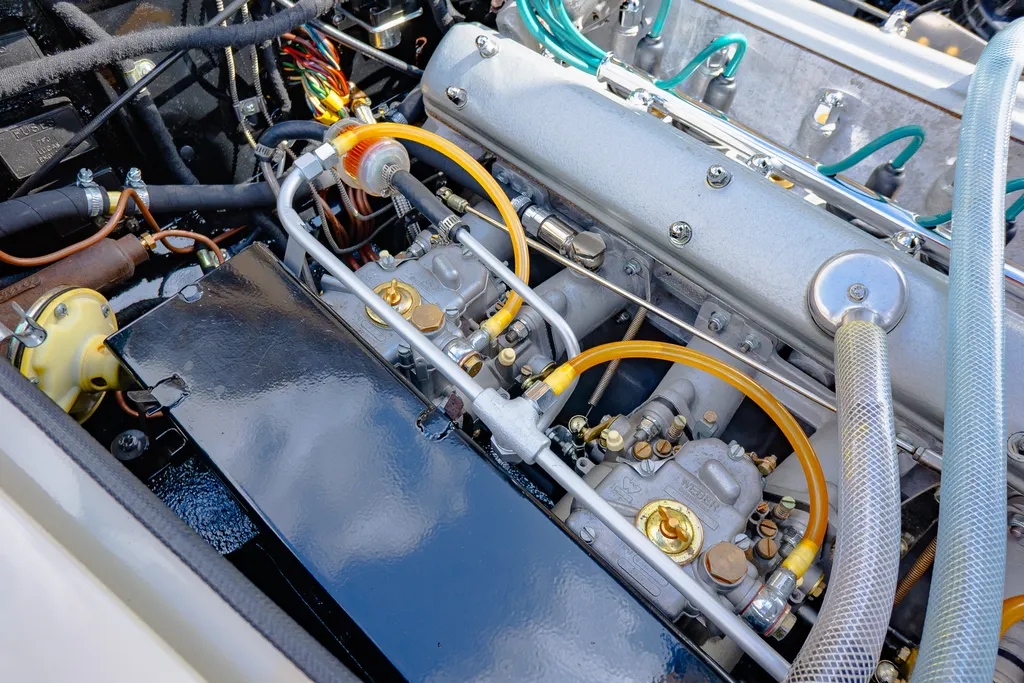 Aston martin db6 qvgxw9lmgtpavay2yvula