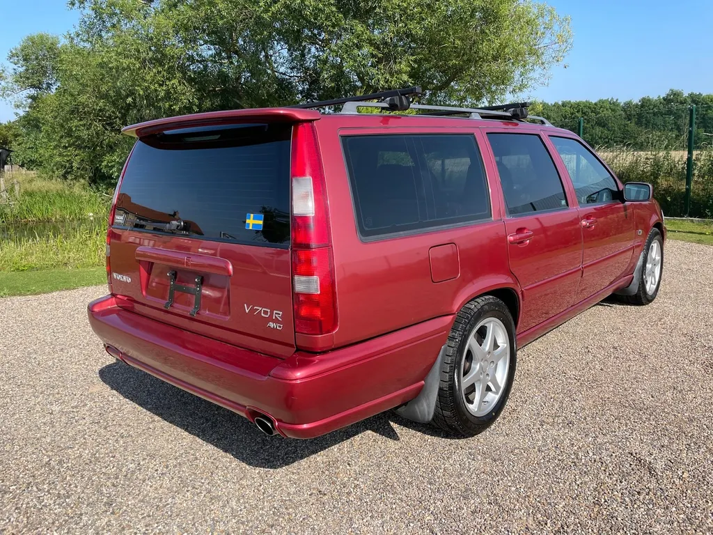 Volvo v70 mi2 0wzu6uqtuic x2mkw