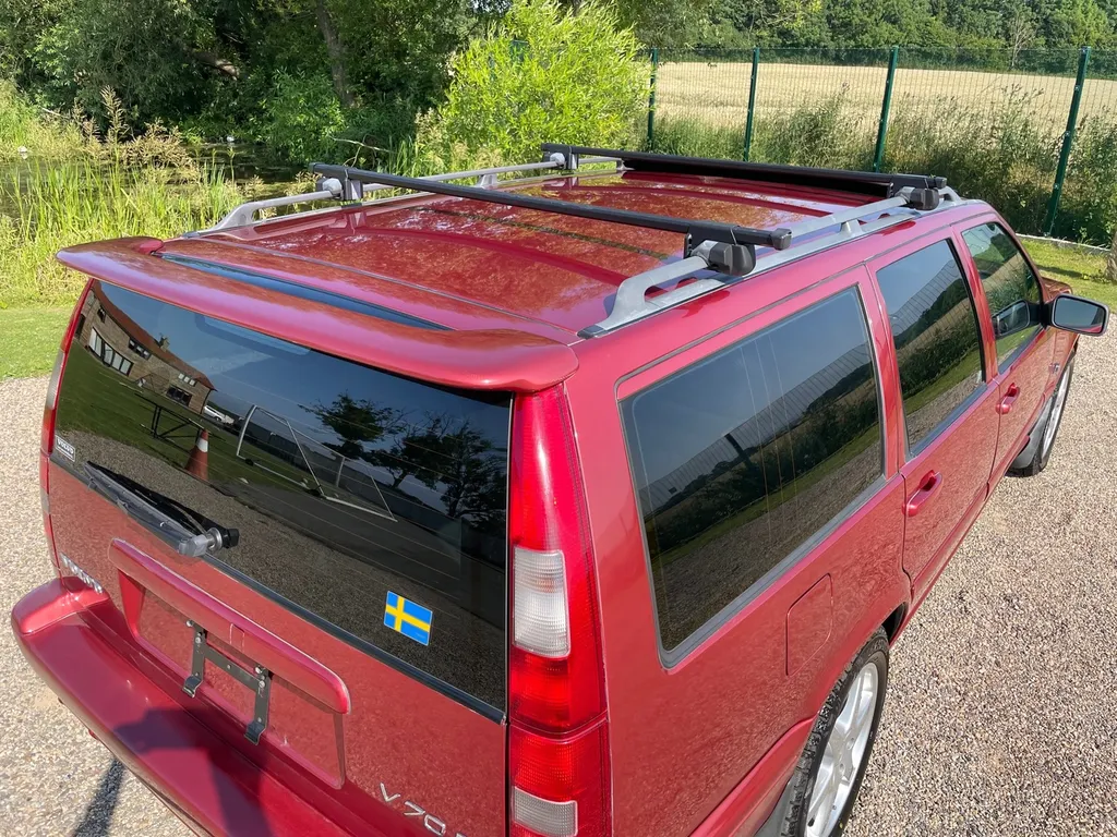 Volvo v70  lj hc4fkaem5mrpizkcu