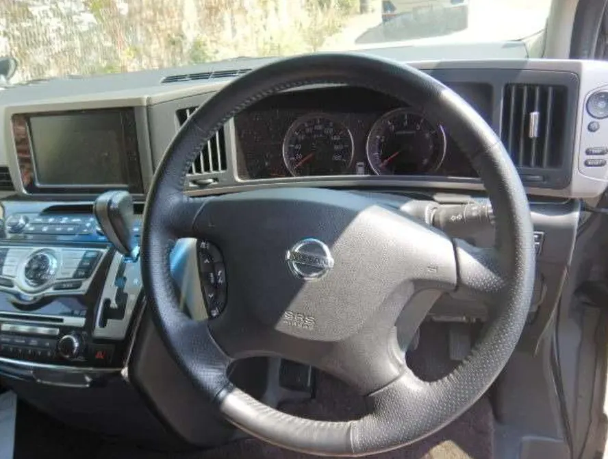 Nissan elgrand mobsr6nzogulv41xdehrq