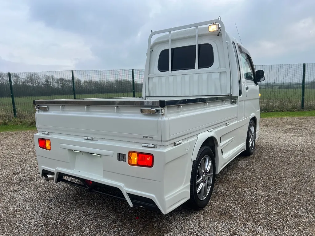 Daihatsu hijet uvicdq8i2lzjp6bltqpw1