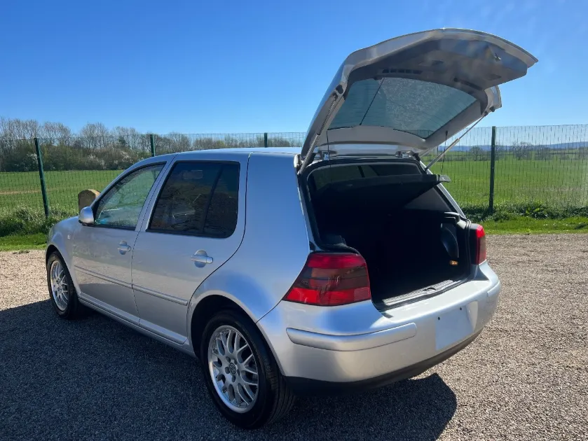 Volkswagen golf 64t67rkxjzsnwa rmfydm