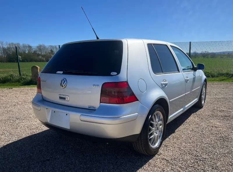 Volkswagen golf qpopfbdonxtobjjl3ut4h
