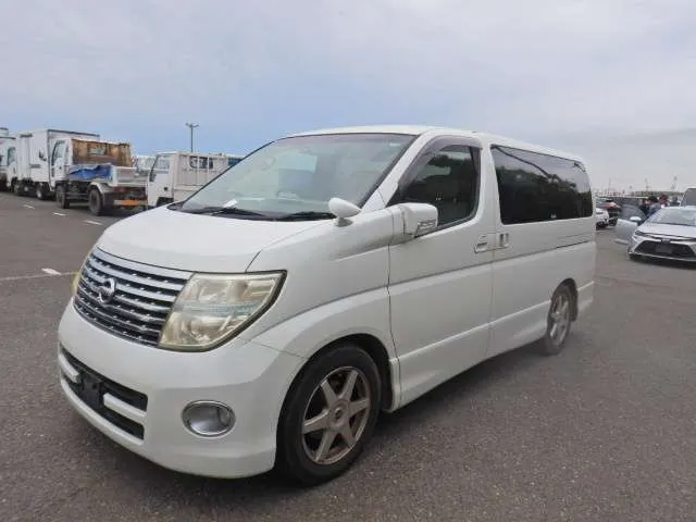 Nissan  elgrand au7 zvohwz6qvt3yg5wwh