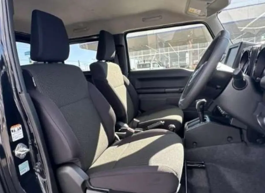 Suzuki jimny  uejztty7vhfuujcmeizh