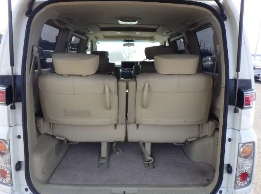 Nissan elgrand  1d1xqd2iqq1ggoczd2rk