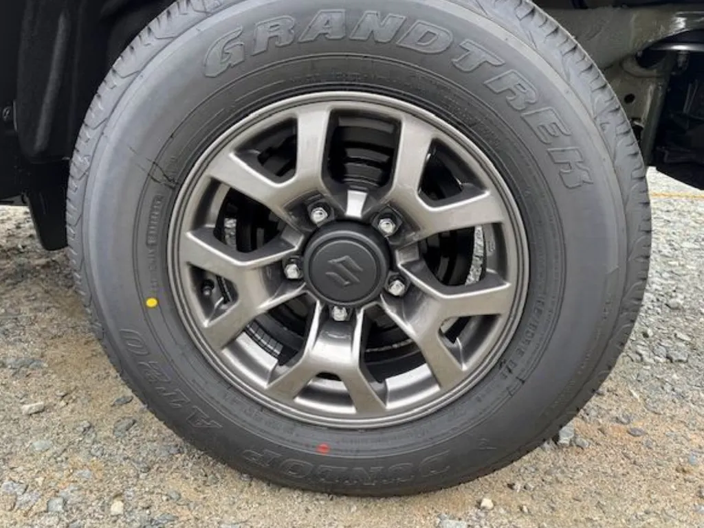 Suzuki jimny 1.5 urbkyzj6mtyceyutmtl1s
