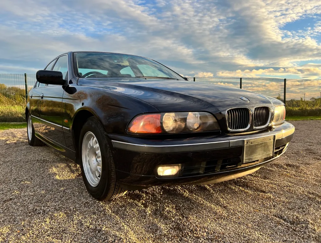 Bmw 5 series  ayo07synz46skilslyjxa