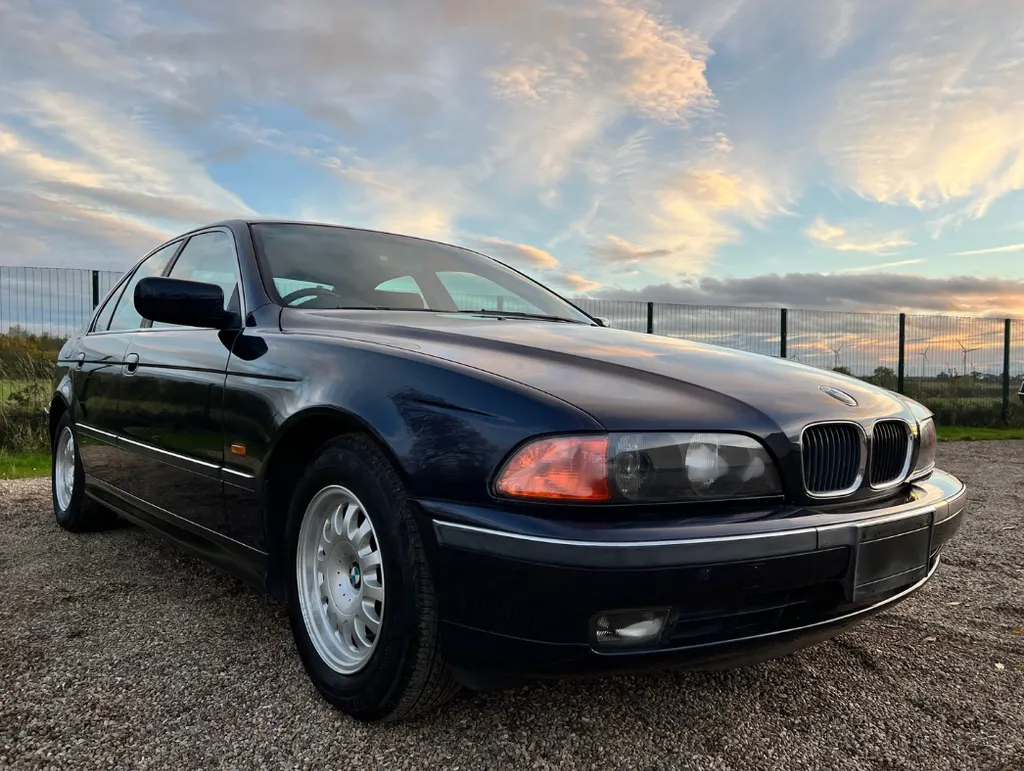 Bmw 5 series  qlw6chbnkc rycxnbmutg