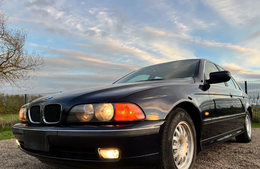 Bmw 5 series  vas8yhtkdywenx1ev9fmt