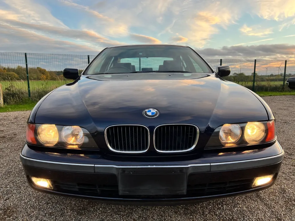 Bmw 5 series  lv67g8poc6jltrgvkkku 